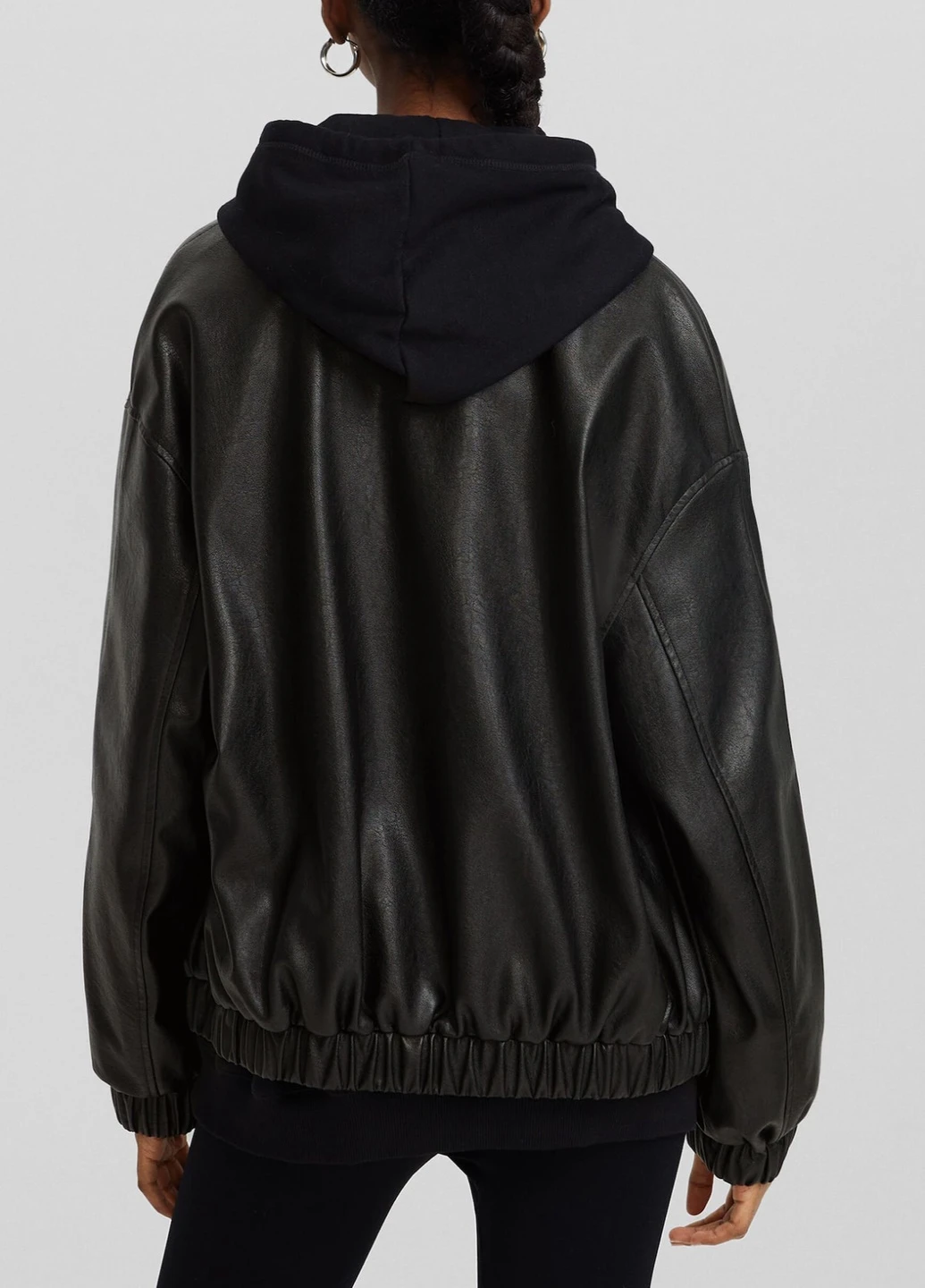 Черная демисезонная куртка Bershka