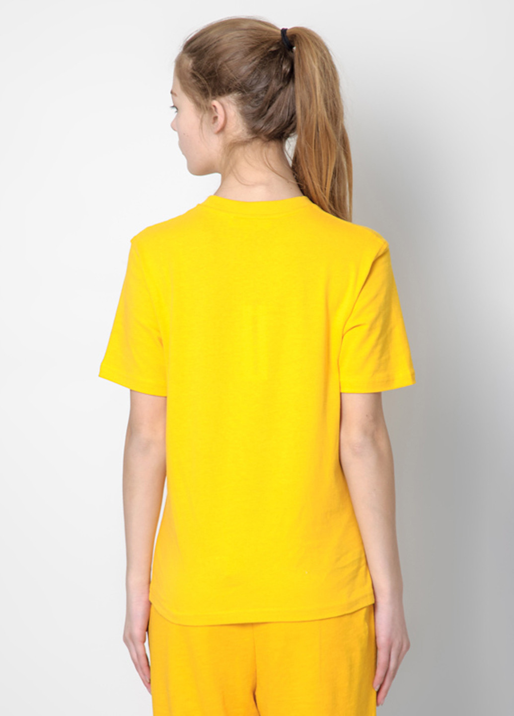 Желтая всесезон футболка McQ