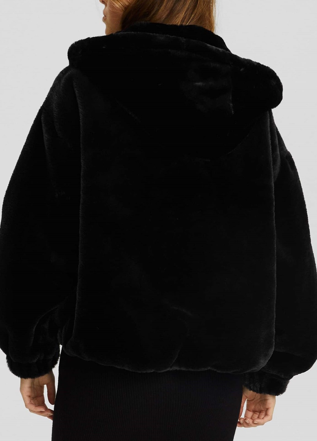 Чорна демісезонна куртка Bershka