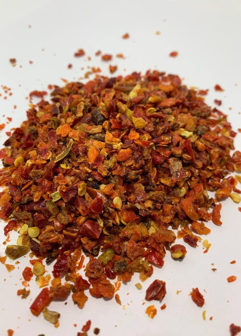 Паприка червона дрібні шматочки 500 грам No Brand (271123911)