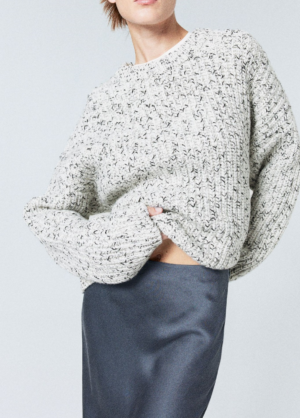 Белый демисезонный свитер H&M