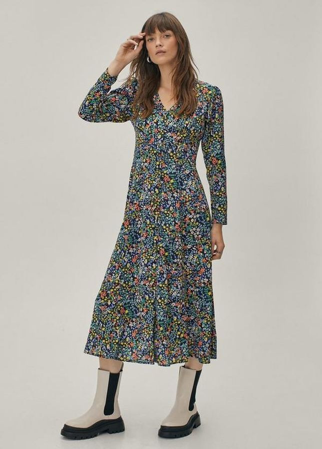 Черное платье Nasty Gal