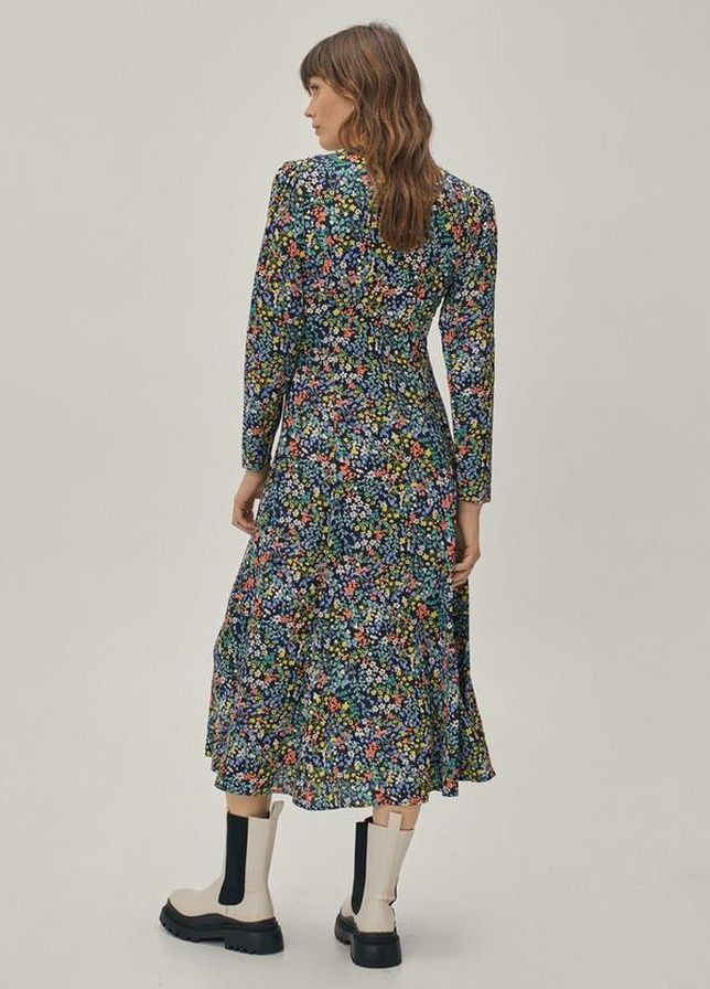 Черное платье Nasty Gal