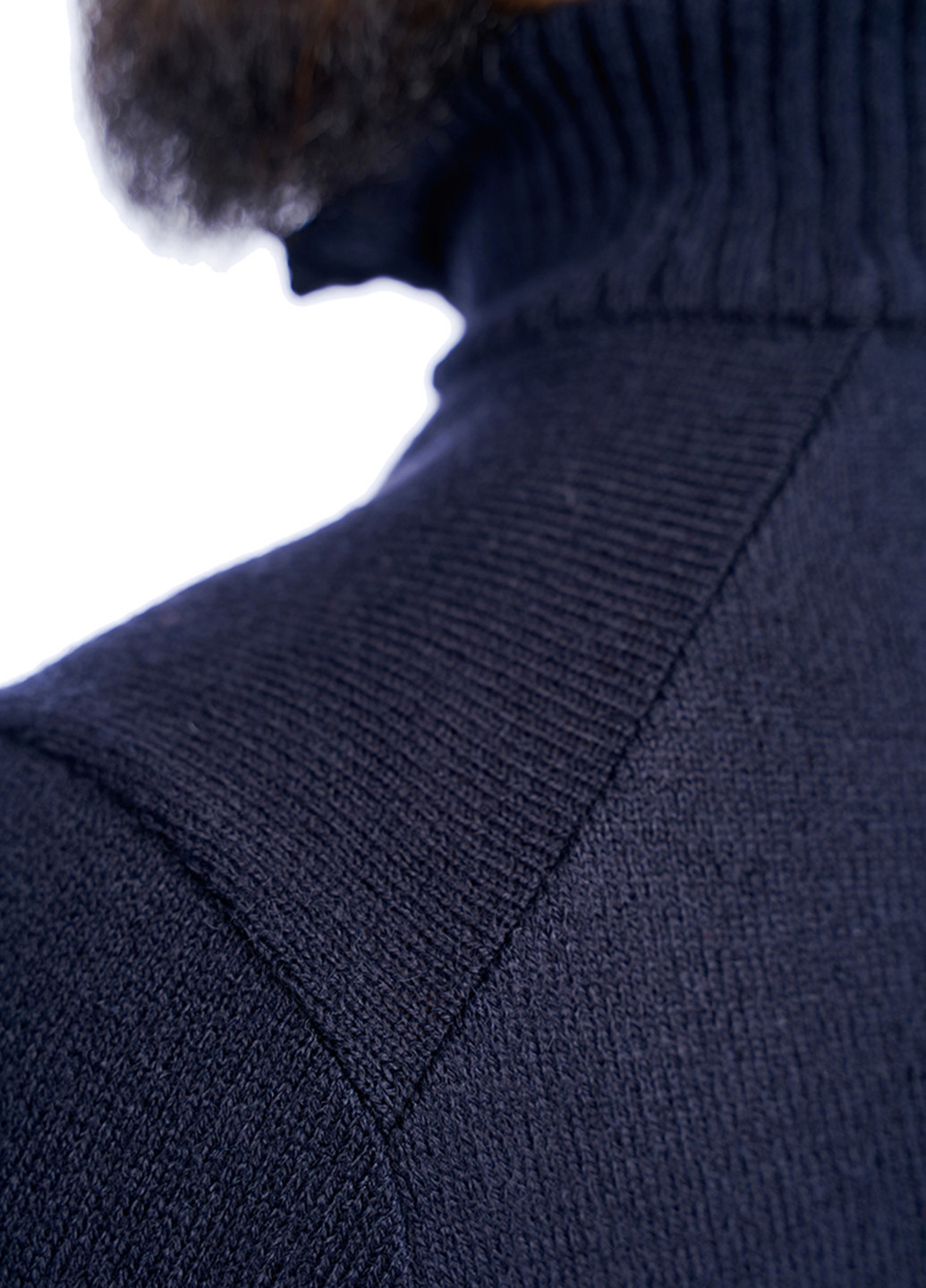 Темно-синий мужской эластичный свитер на змейке SVTR