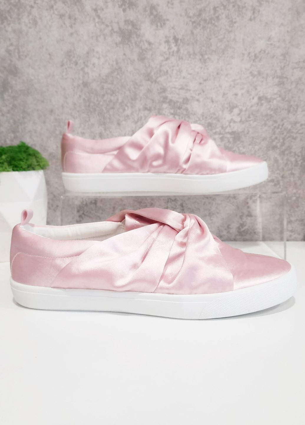 Розовые слипоны H&M