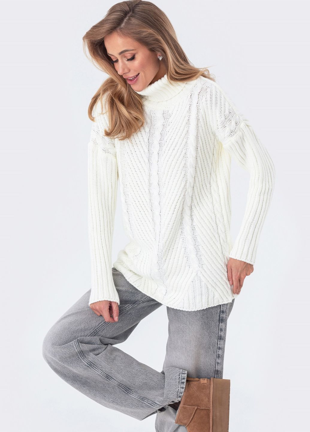 свитер мелкой вязки молочного цвета Dressa (271844491)