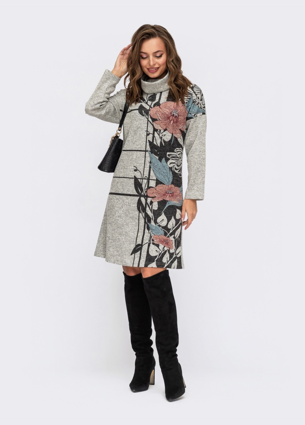 Серое платье-гольф с крупным цветочным принтом серое Dressa