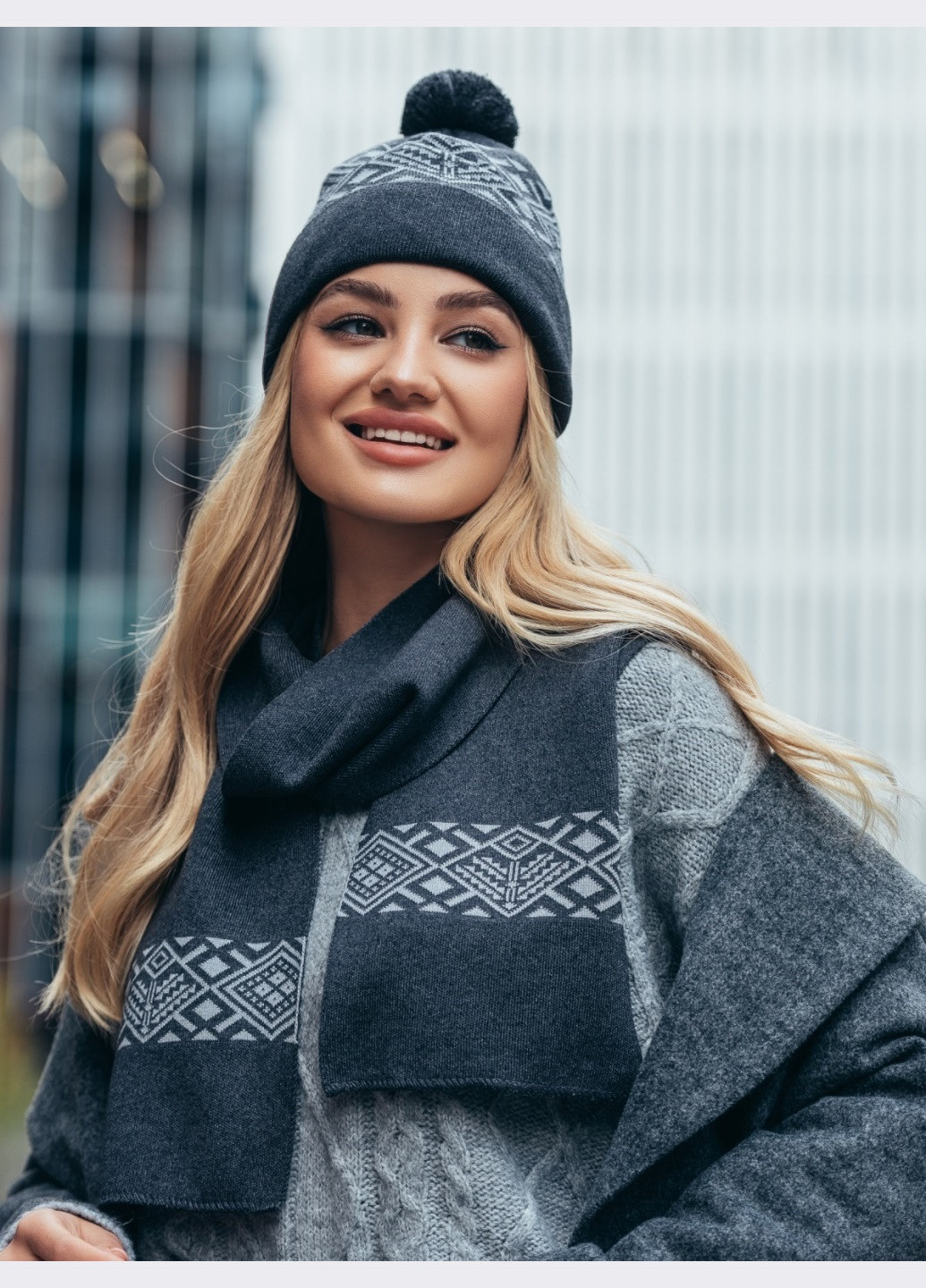 темно-серый комплект из шапки с шарфом Dressa (271955288)