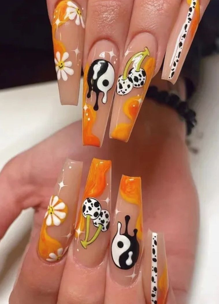 Накладні нігті зі скотчем і пилочкою помаранчеві з яскравим дизайном 24 шт 090 Nails (271986092)