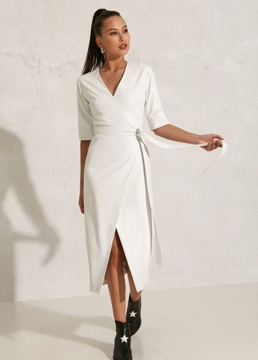 Белое вечернее платье на запах, футляр FashionYouWant однотонное
