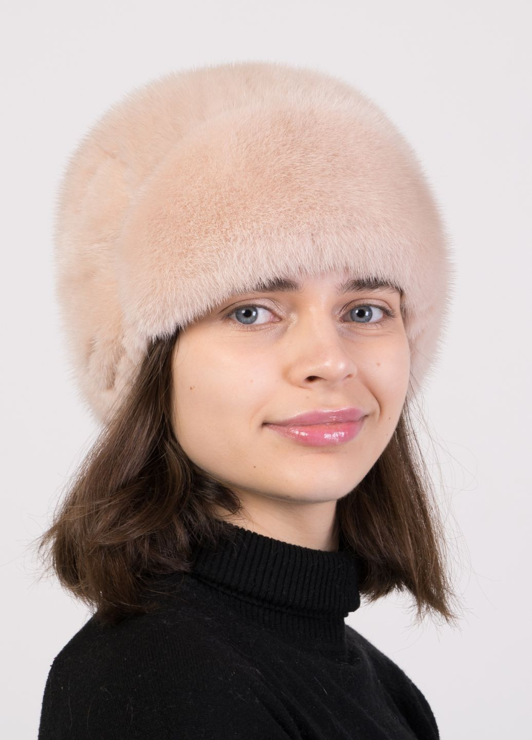 Модна жіноча в'язана норкова шапка з лобиком Меховой Стиль лобик (272821493)