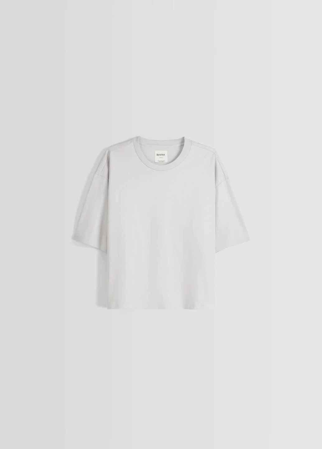 Жемчужная футболка Bershka