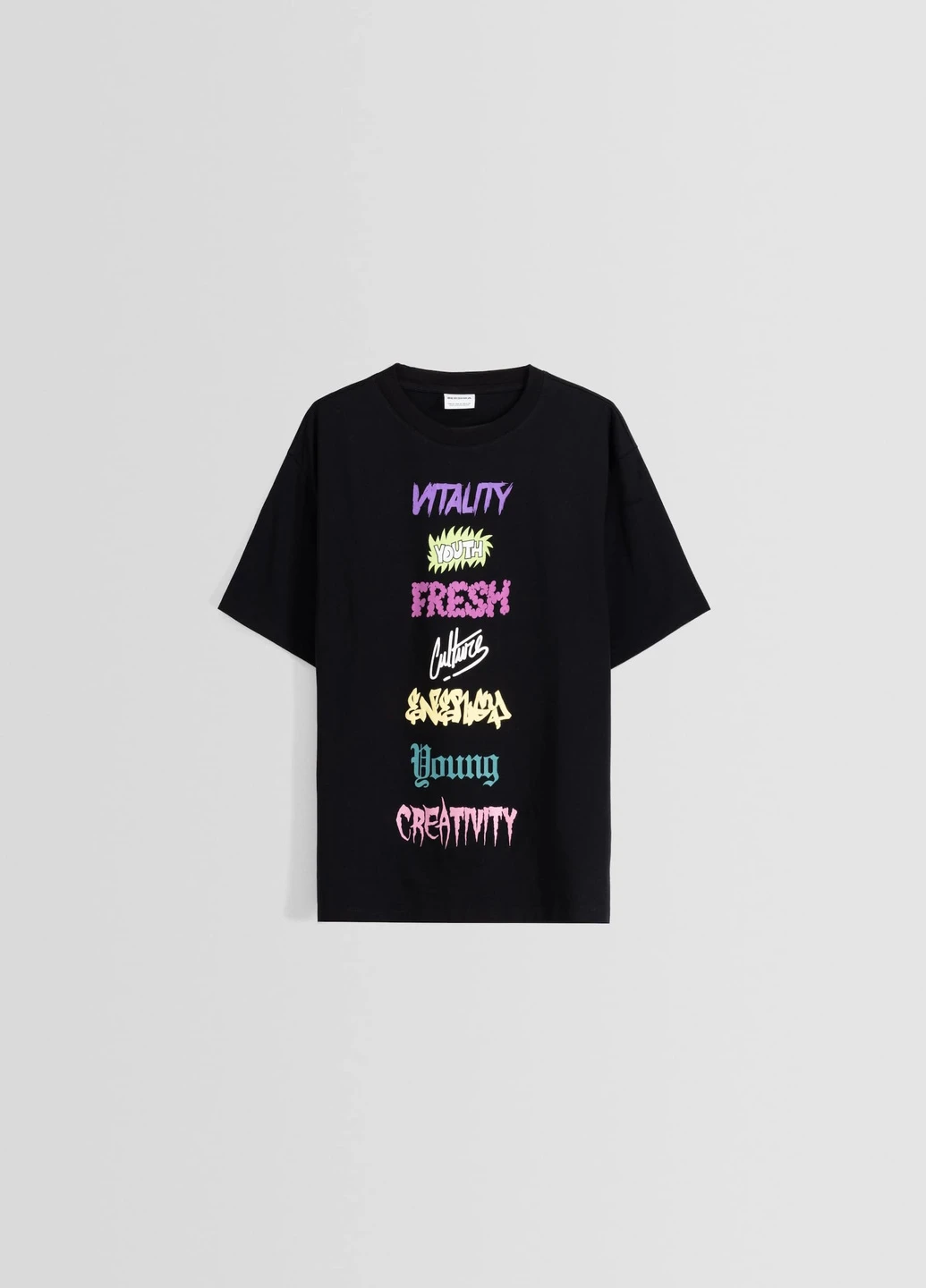 Черная футболка Bershka