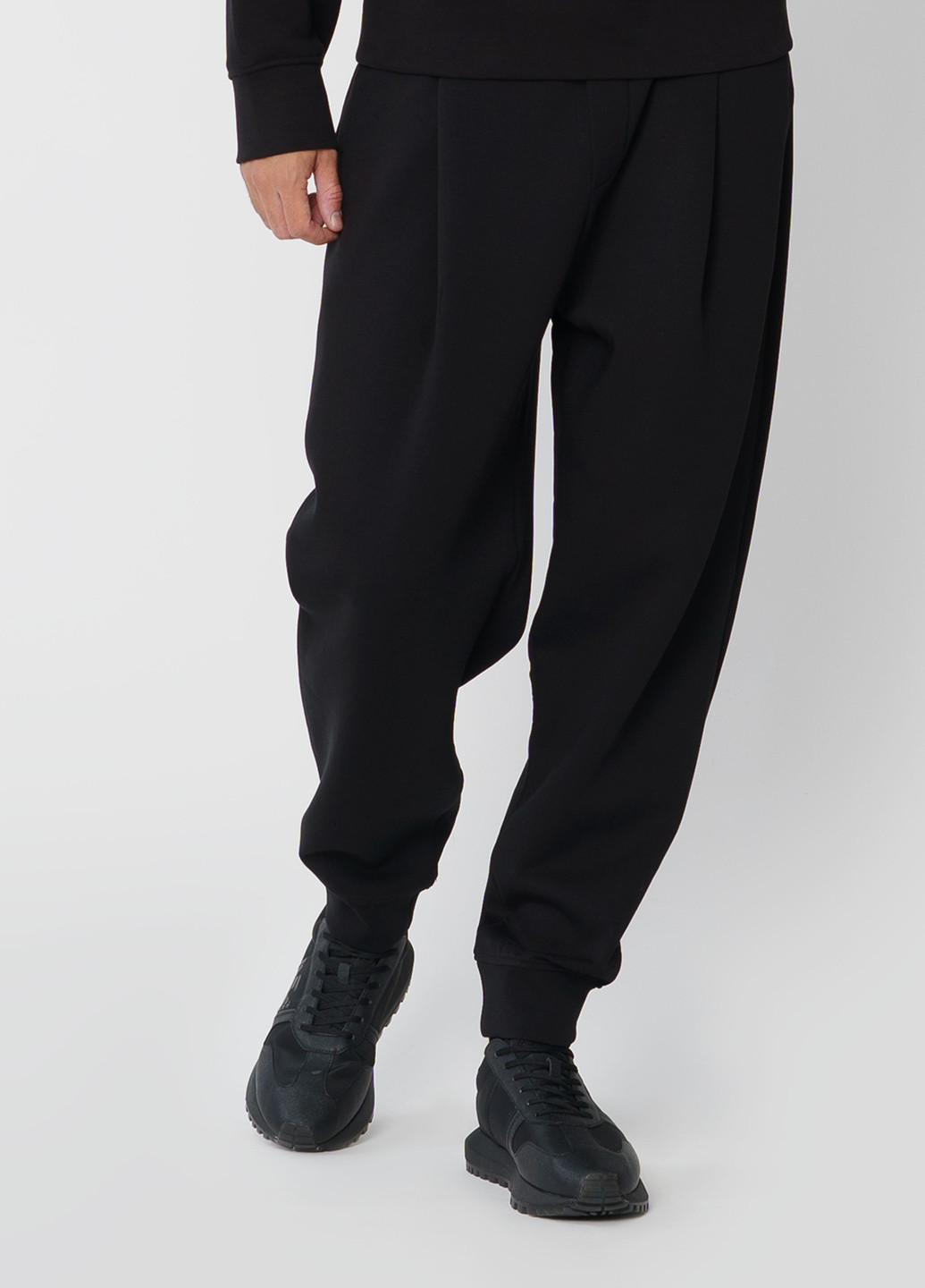 Черные кэжуал зимние брюки Emporio Armani