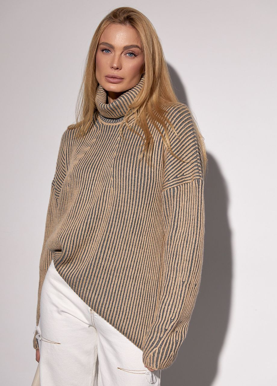 Кофейный зимний женский вязаный свитер оверсайз с узором в рубчик Lurex