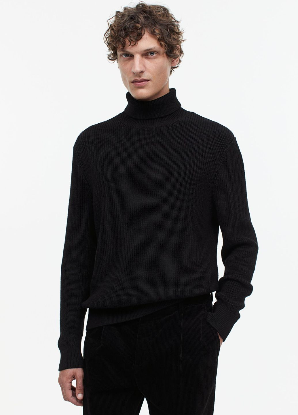 Чорний зимовий светр H&M