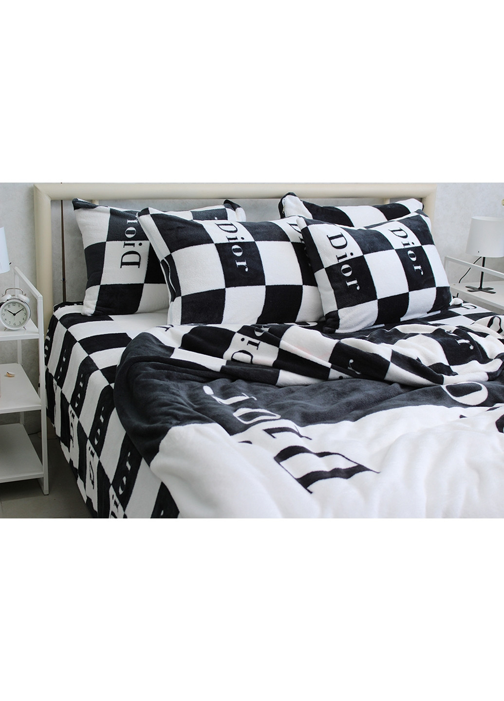 Комплект постільної білизни мікрофібра Сімейний Tag (275074551)