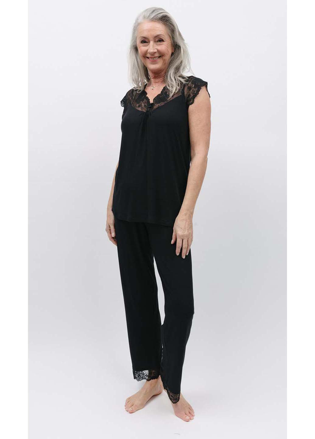 Чорна всесезон піжама футболка + штани Nora Rose Winnie 1855