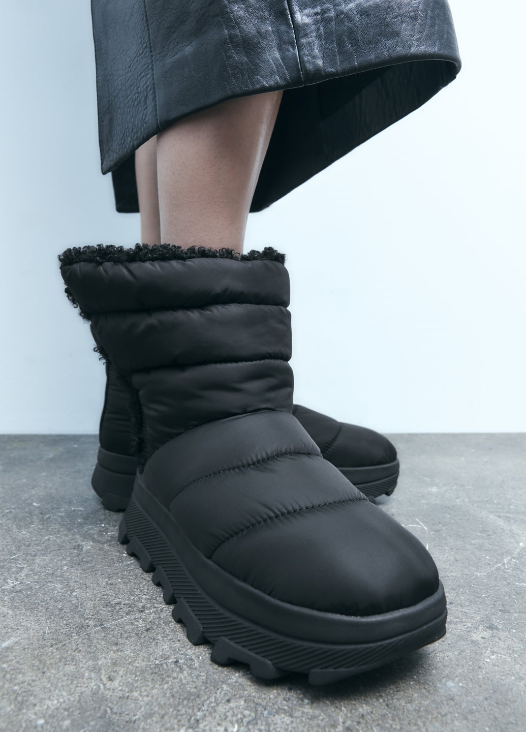 Зимние ботинки Zara тканевые