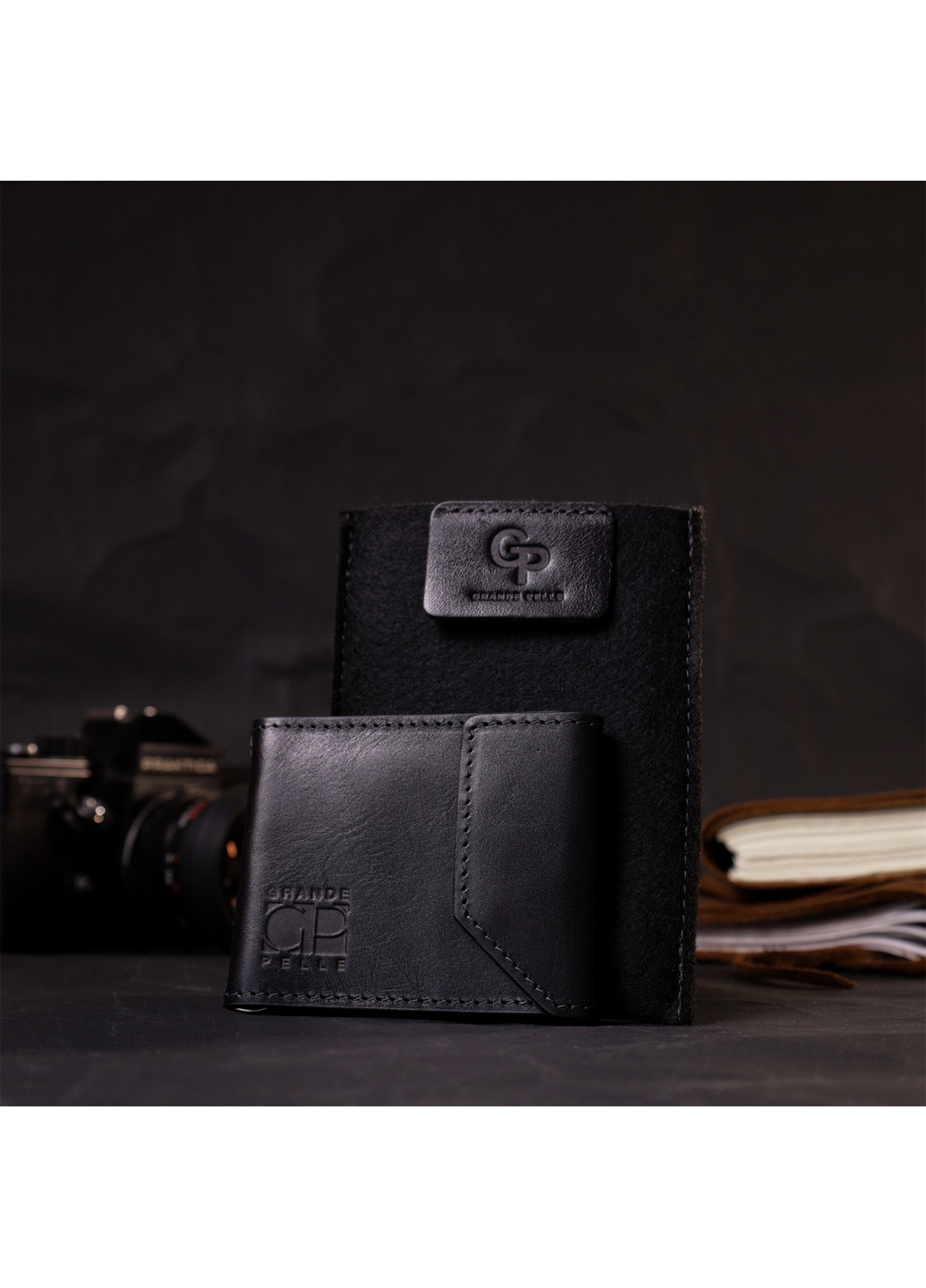 Чоловічий шкіряний гаманець 10х8х0,5 см Grande Pelle (275070782)