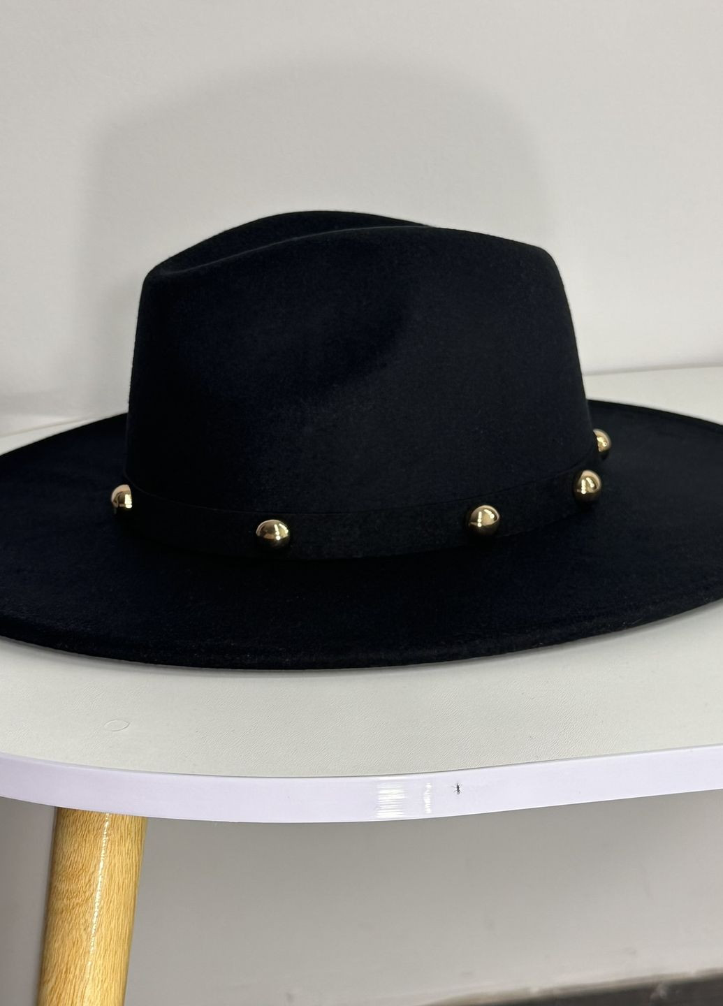 Капелюх Федора з широкими полями 9,5 см і ремінцем GOLDEN DROP чорний No Brand (275334209)