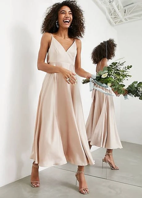 Бежевое платье Asos