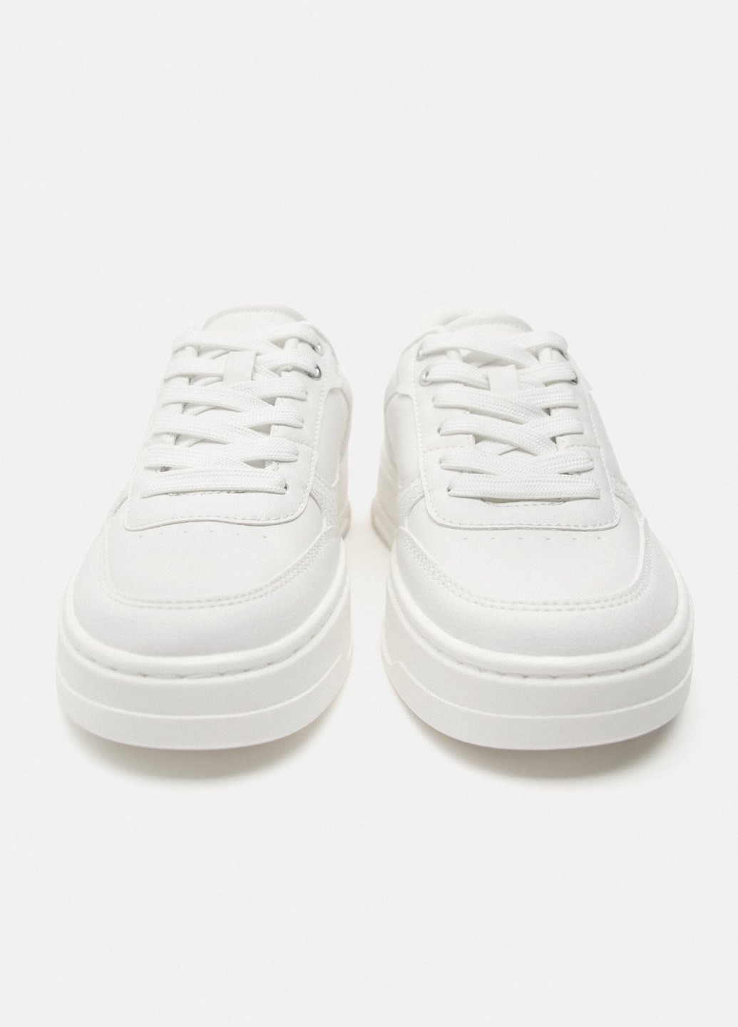 Белые демисезонные кроссовки Zara