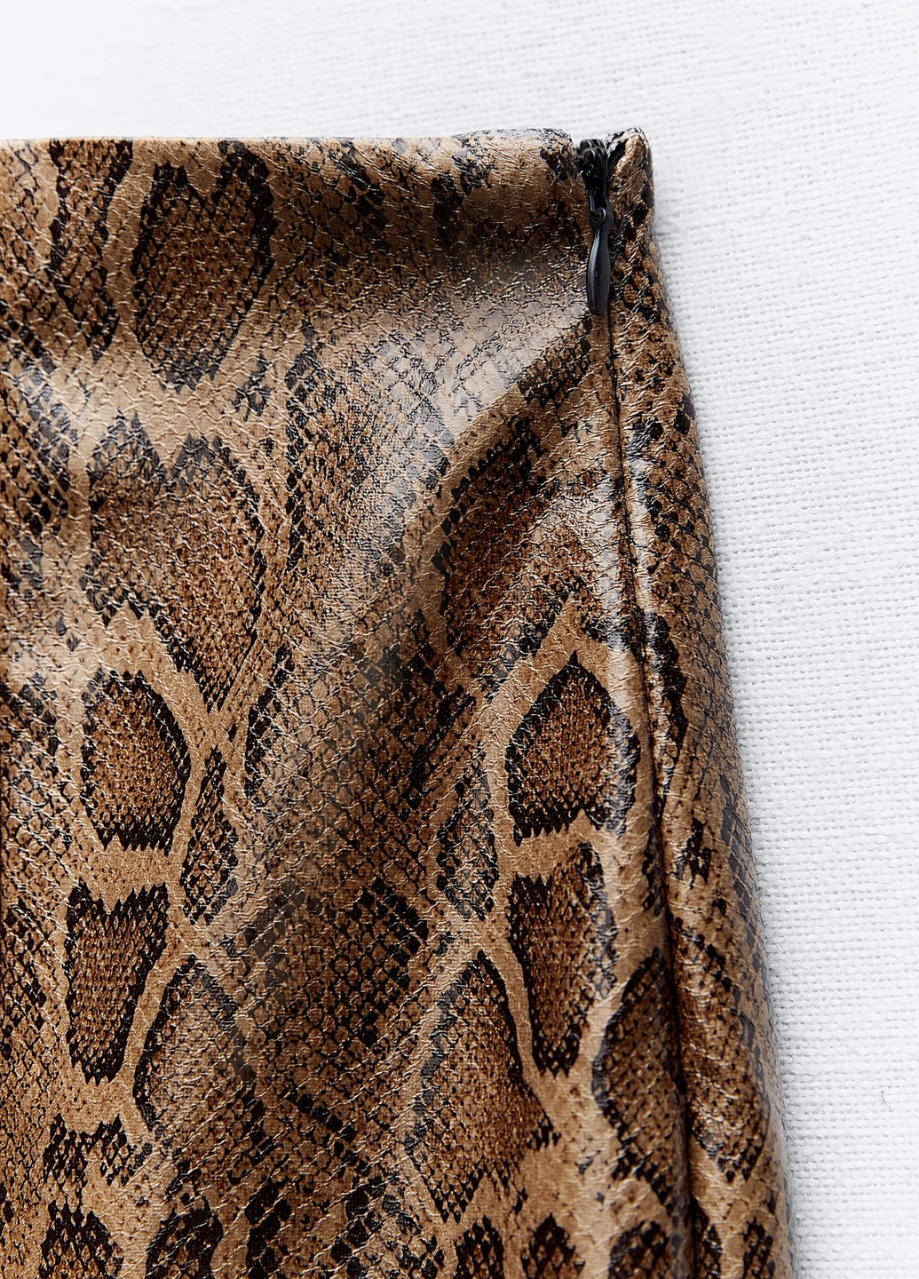 Темно-коричневая повседневный змеиный юбка Zara