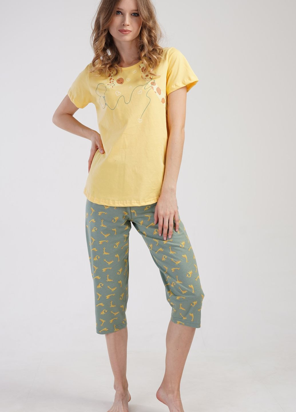 Жовта всесезон піжама ( футболка, бриджі) футболка+ бриджі Vienetta