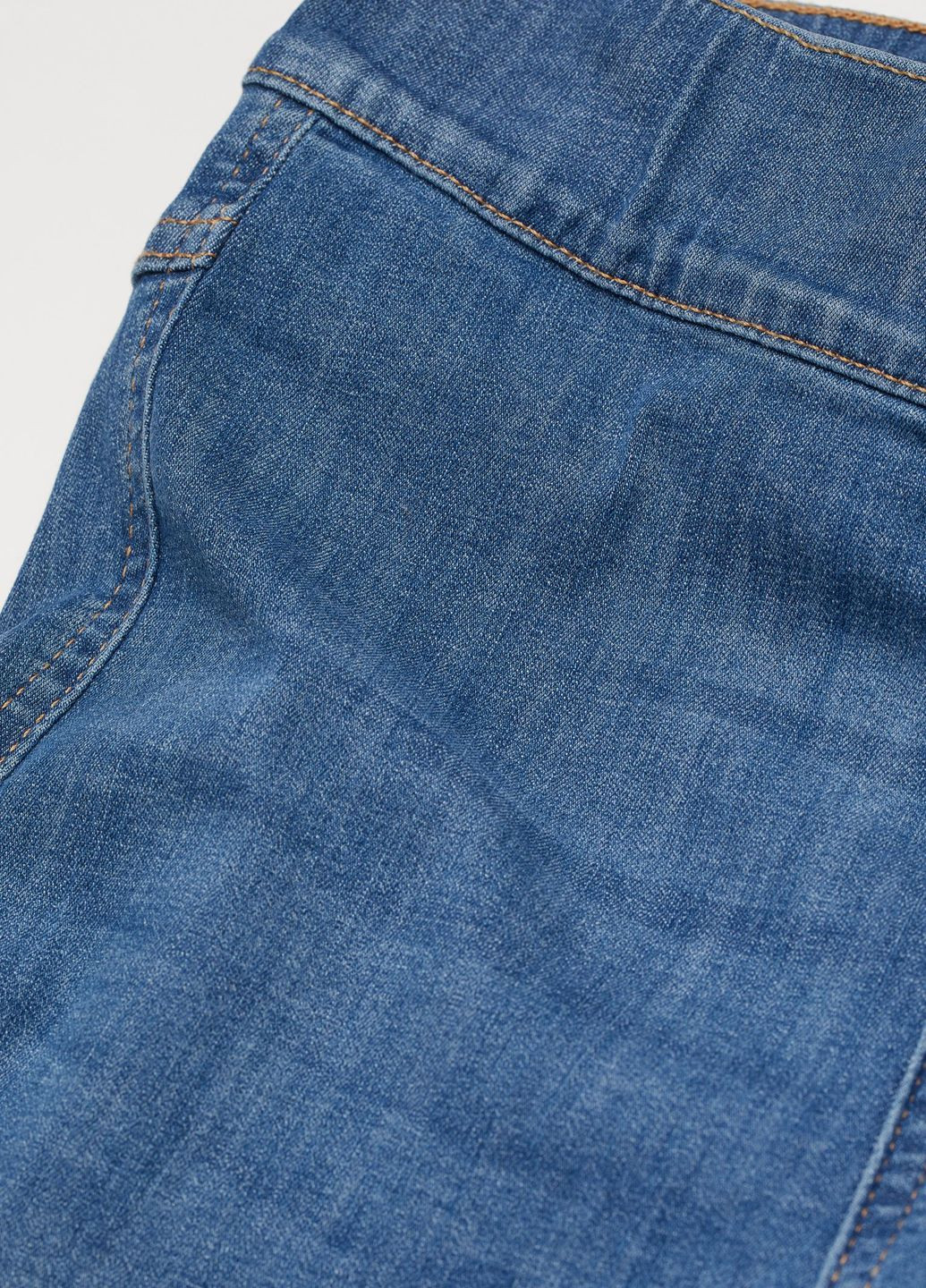 Синие джинсовые демисезонные зауженные брюки H&M