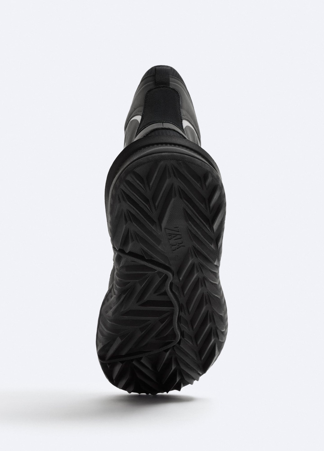 Черные зимние ботинки Zara