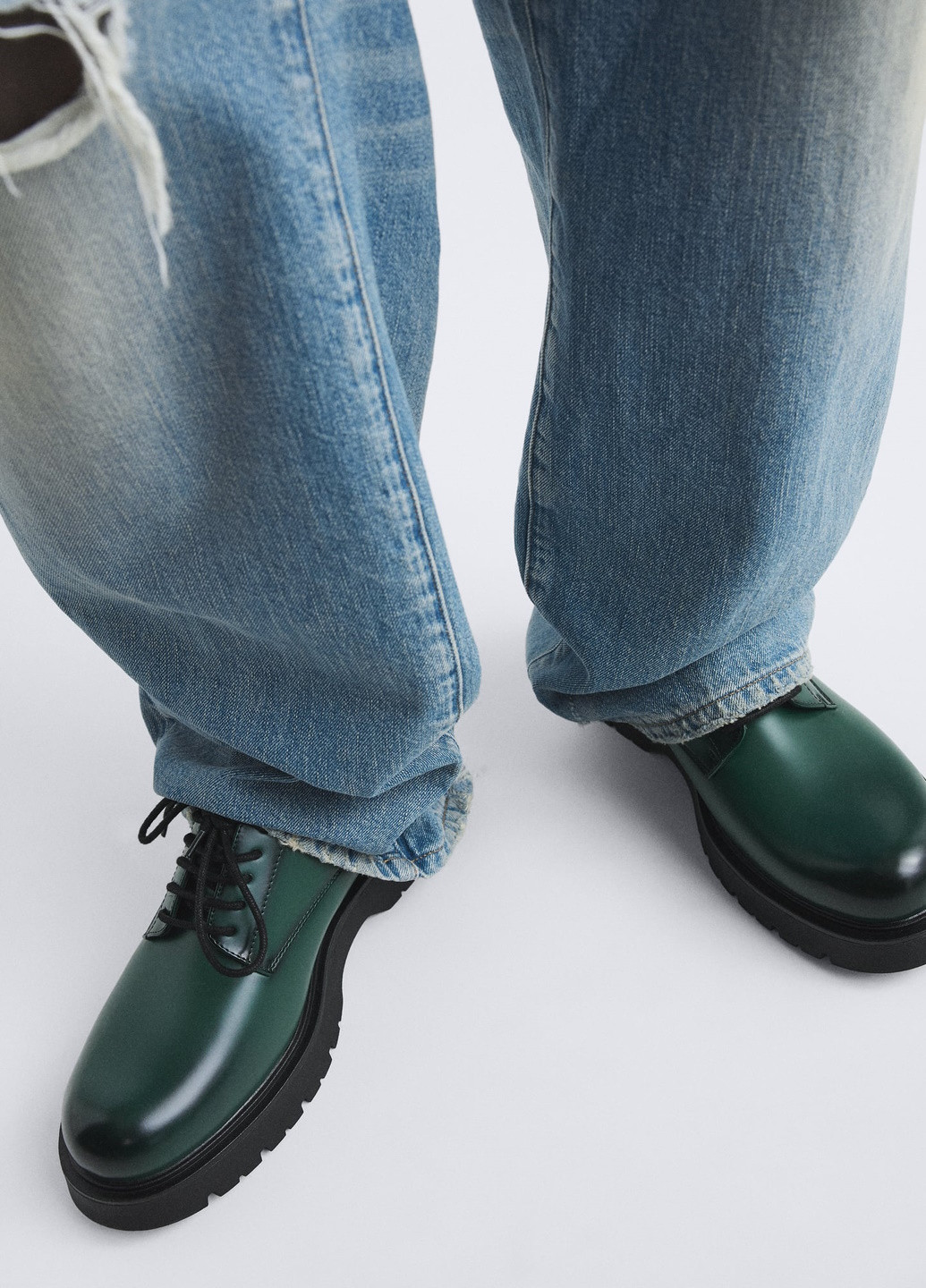 Зеленые классические туфли Zara