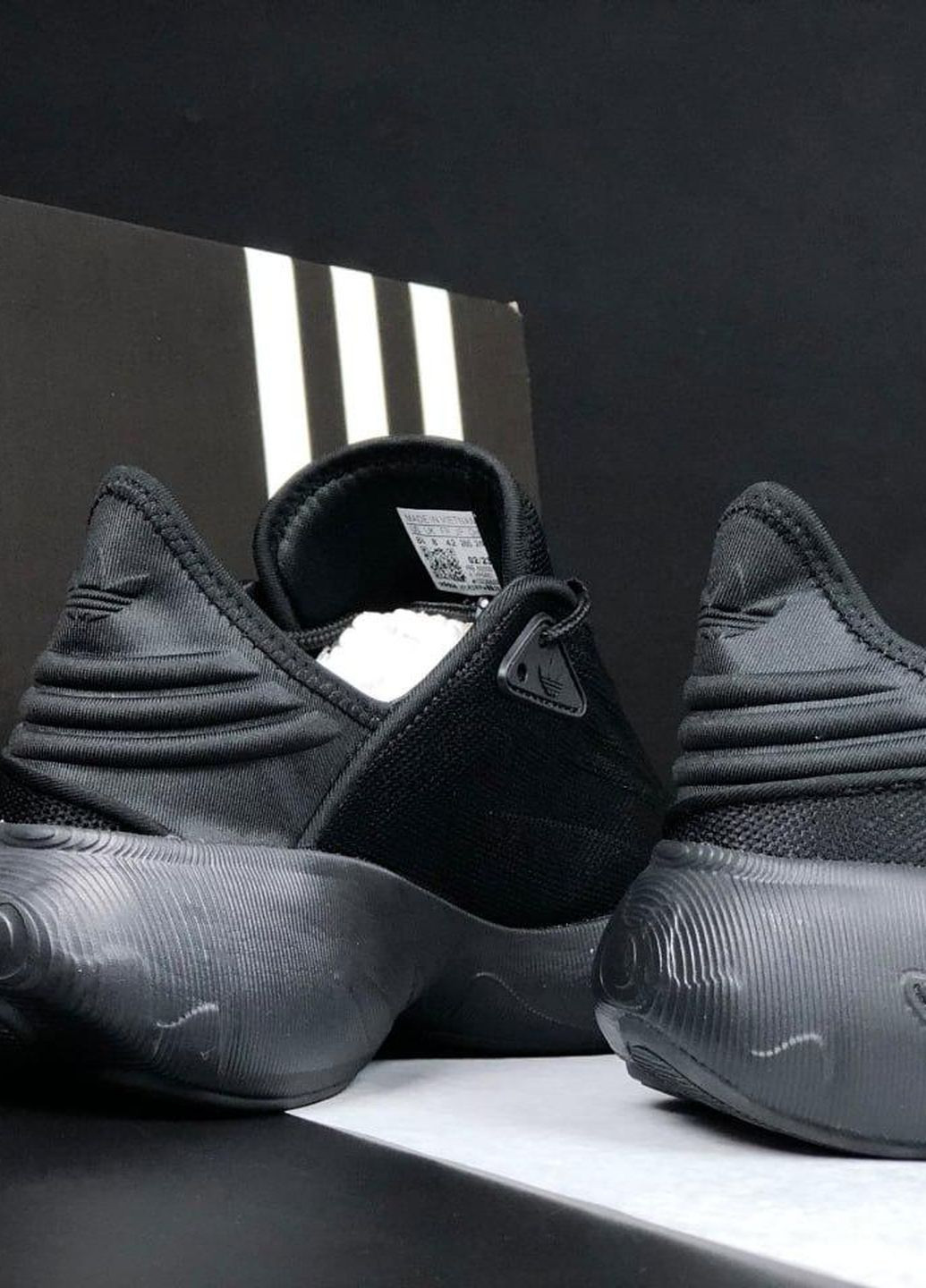 Черные демисезонные черные мужские кроссовки No Brand