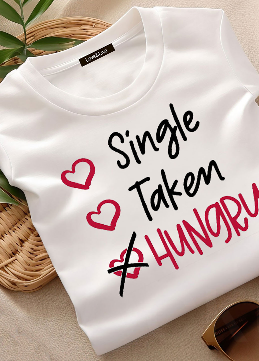 Біла демісезон футболка жіноча біла single taken hungry Love&Live