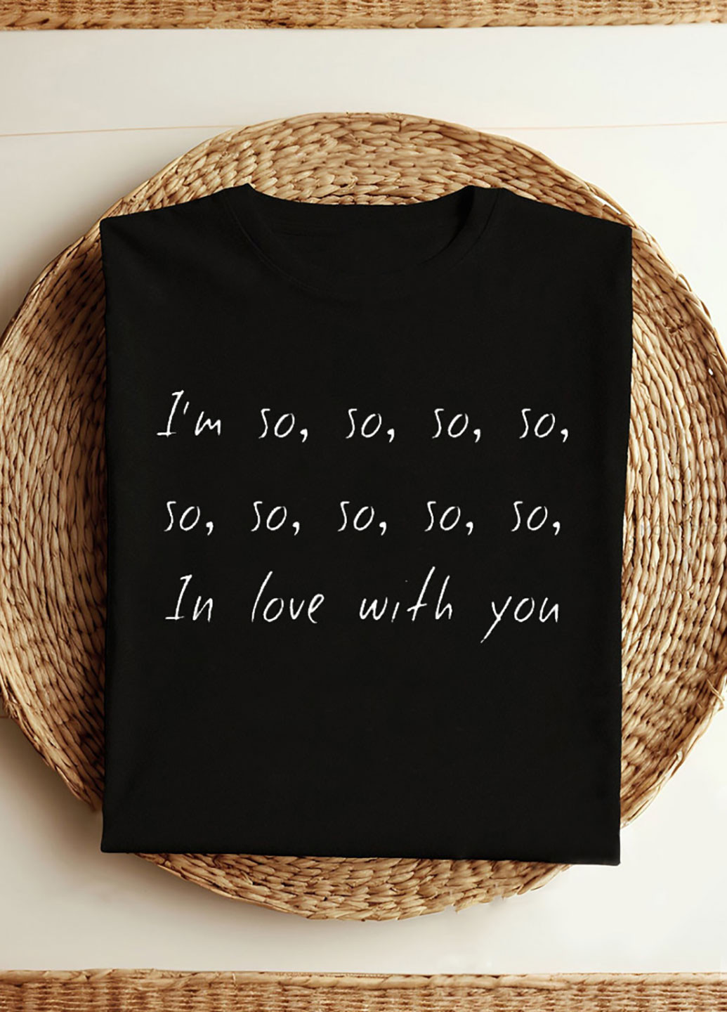 Чорна демісезон футболка жіноча чорна so. so. so... Love&Live