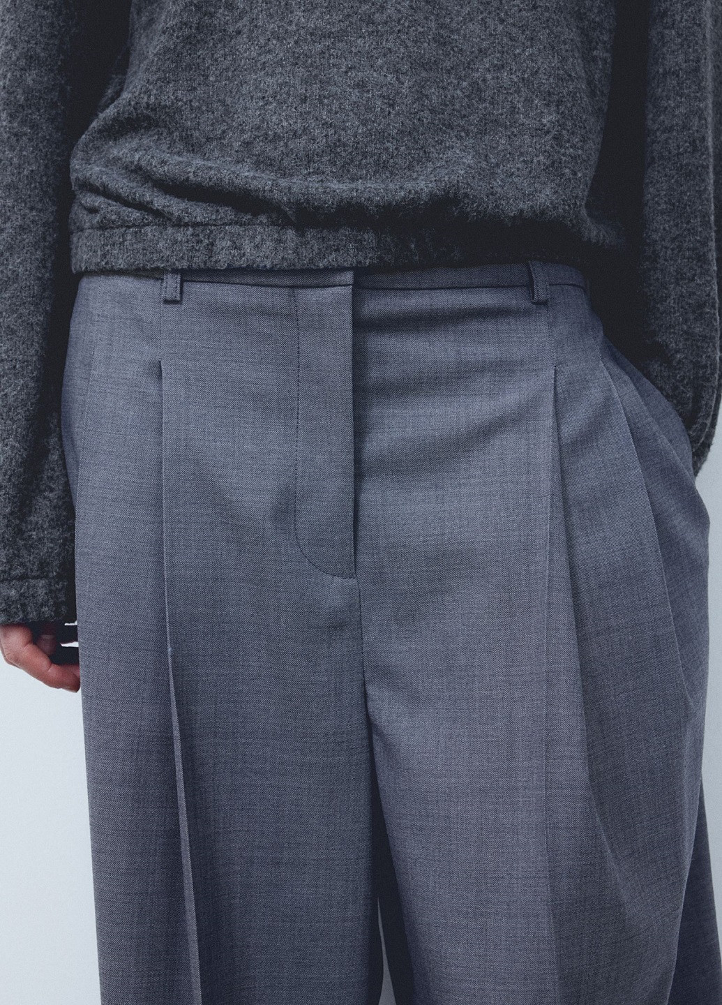 Темно-серый свитшот H&M однотонный (276711717)