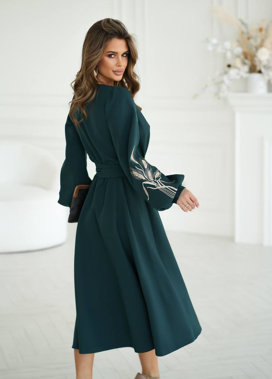 Зелена сукня на запах з вишивкою Украина