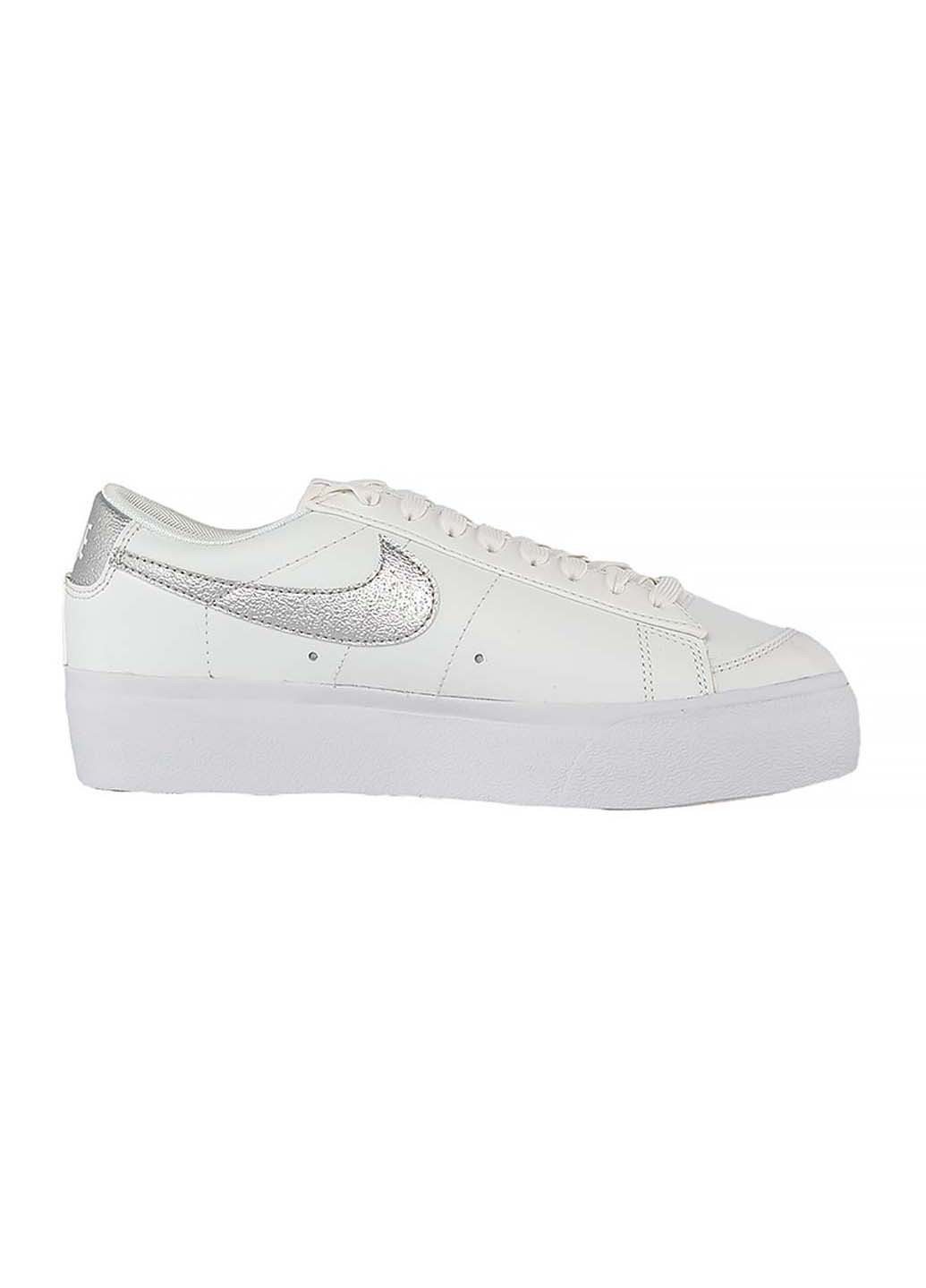 Кроссовки Женские W BLAZER LOW PLATFORM ESS Nike белые демисезоны (276778285)