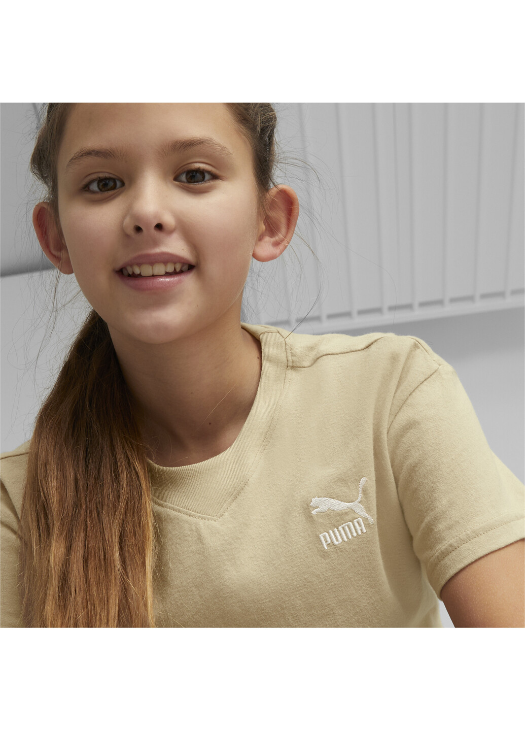 Бежевая демисезонная детская футболка classics tee youth Puma