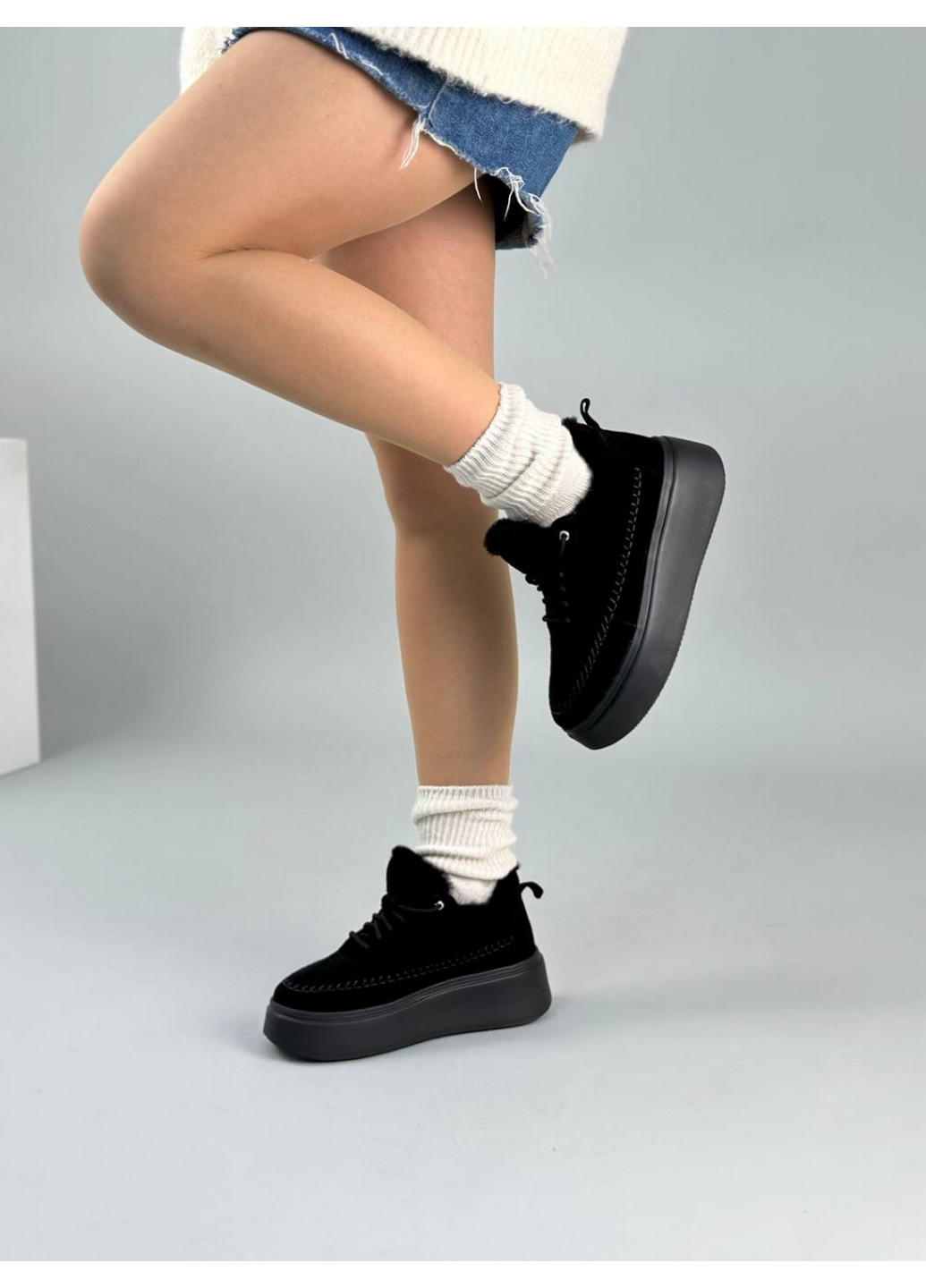 Чорні жіночі замшеві кеди 41 VZUTIK