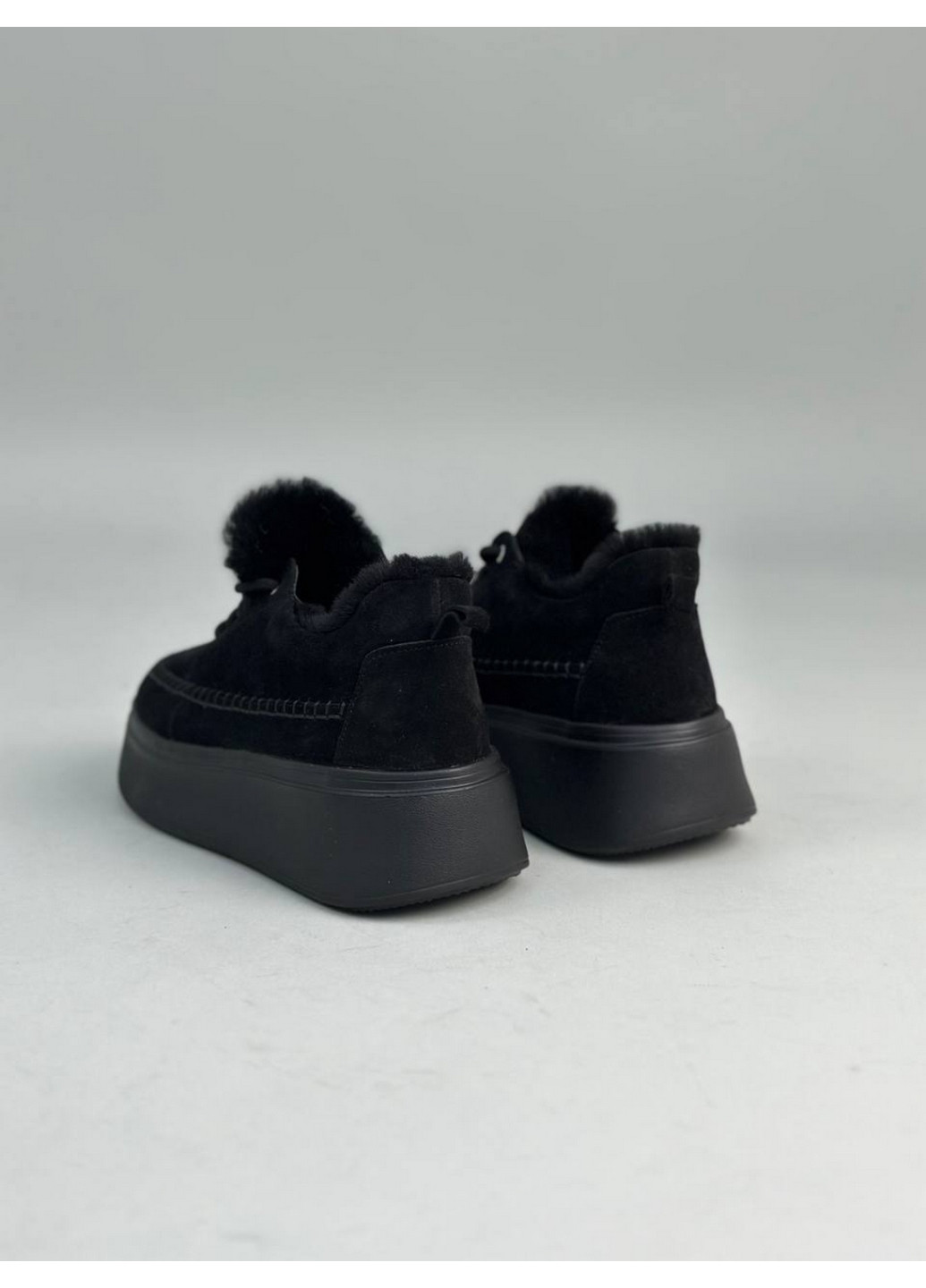 Чорні жіночі замшеві кеди 41 VZUTIK