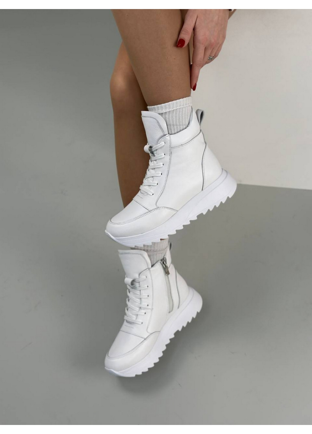 Белые зимние женские кожаные кроссовки 36 VZUTIK