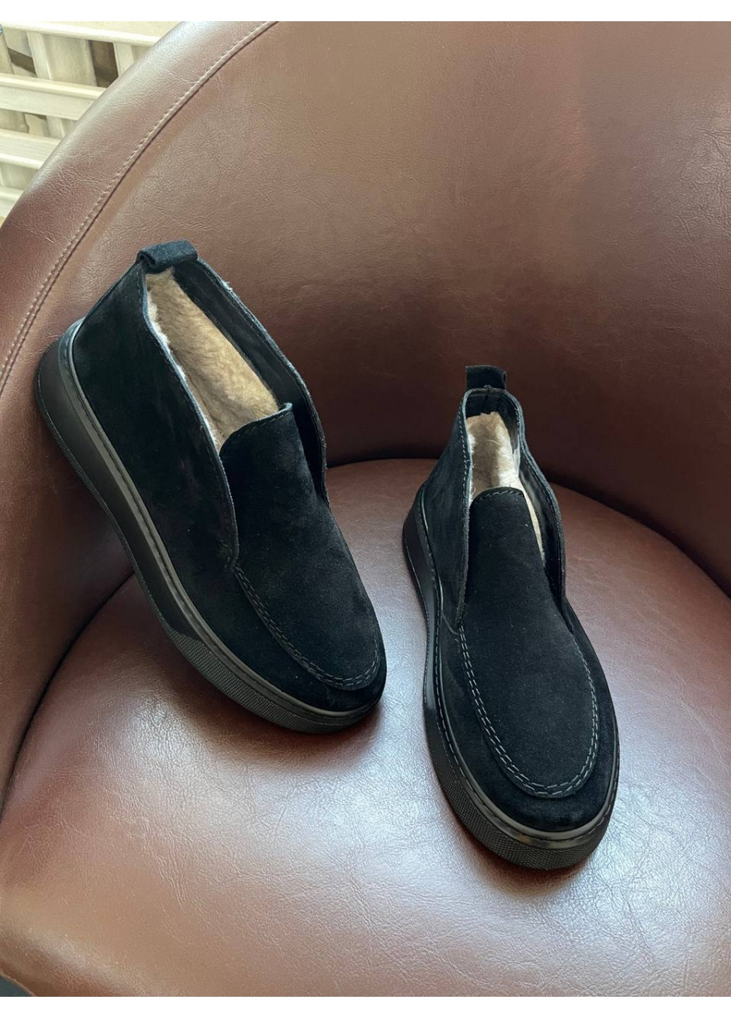 VZUTIK Жіночі замшеві лофери 38 чорний з натуральна замша, україна — зима (277152254)