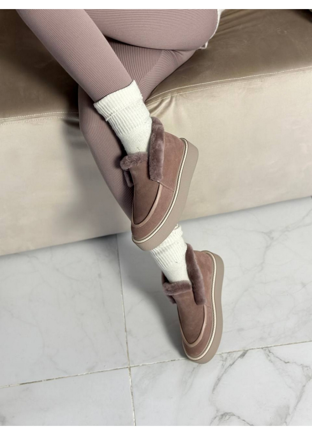 VZUTIK Женские замшевые лоферы 37 бежевый з натуральная замша, украина — зима (277152389)