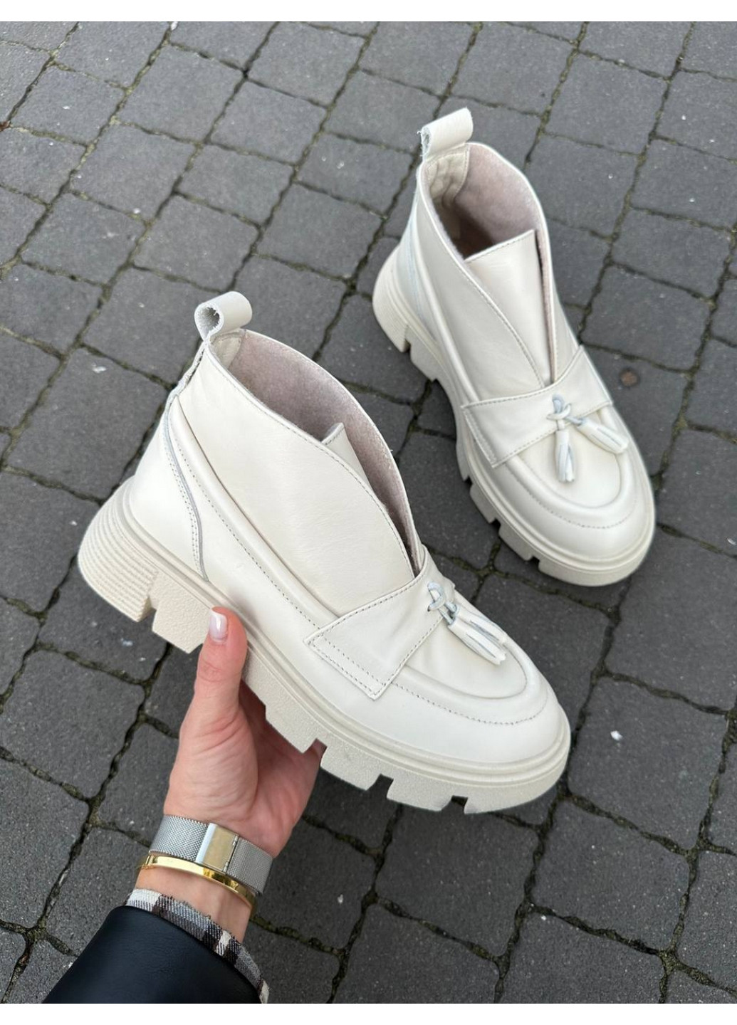 VZUTIK Женские кожаные лоферы 37 молочный з натуральная кожа, украина — зима (277154700)