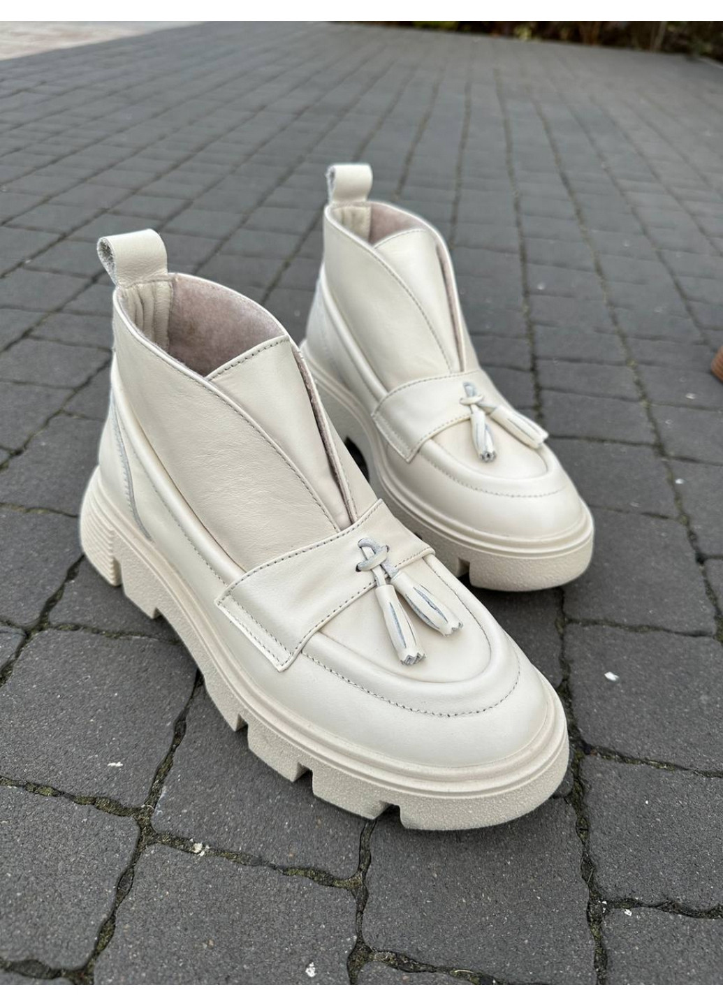 VZUTIK Женские кожаные лоферы 37 молочный з натуральная кожа, украина — зима (277154700)