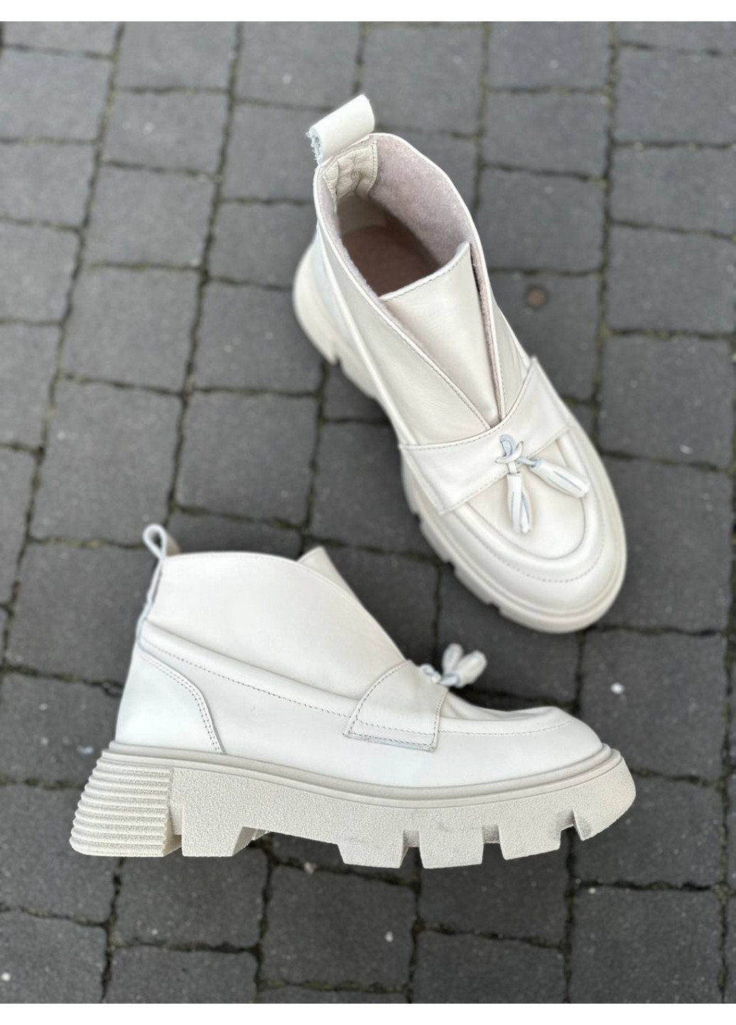 VZUTIK Женские кожаные лоферы 41 молочный з натуральная кожа, украина — демисезон (277154632)