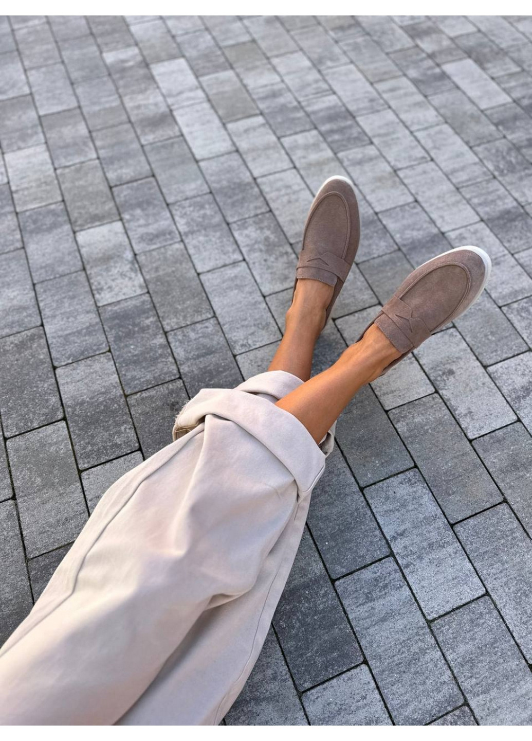 VZUTIK Женские замшевые лоферы 39 бежевый з натуральная замша, украина — демисезон (277156322)