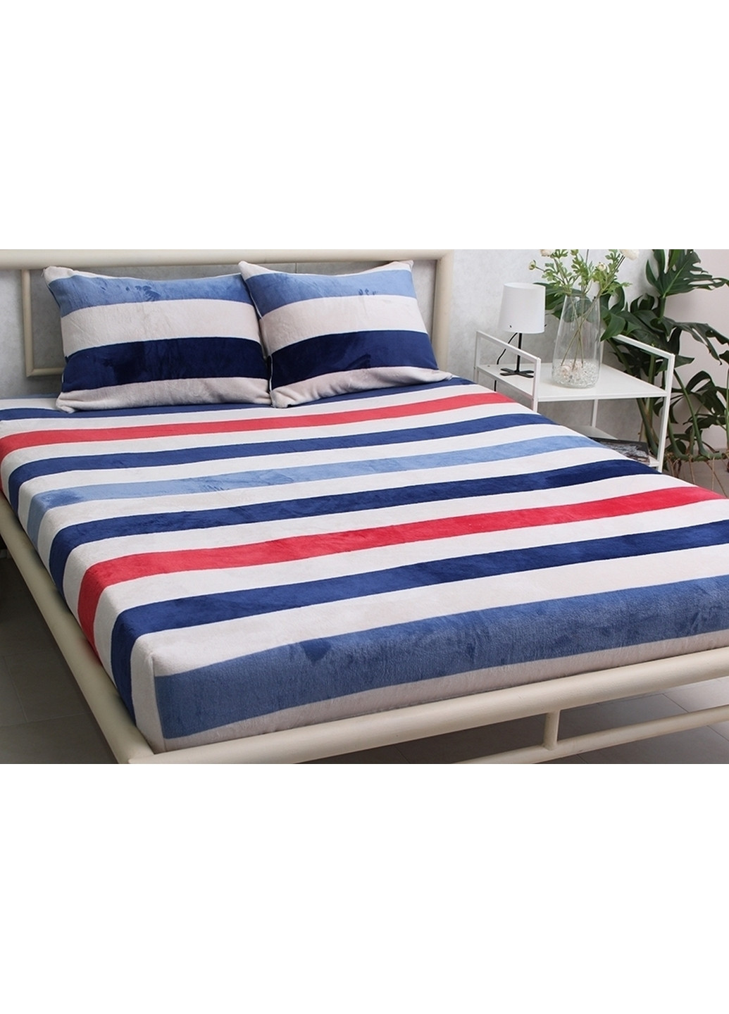 Простирадло на резинці с наволочками Tag (276981696)