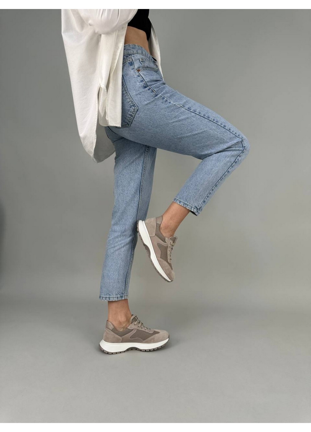 Замшеві жіночі кросівки VZUTIK бежеві всесезони (276981209)